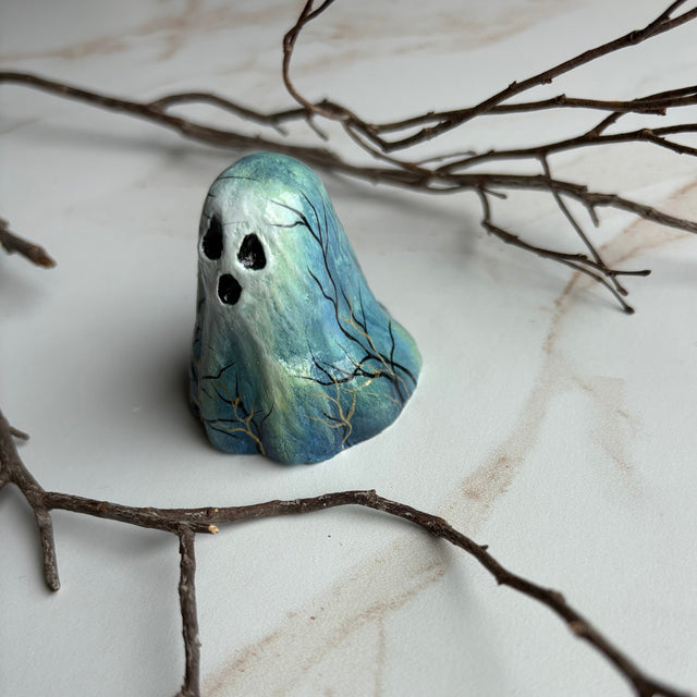 Clay Ghostie, green branches