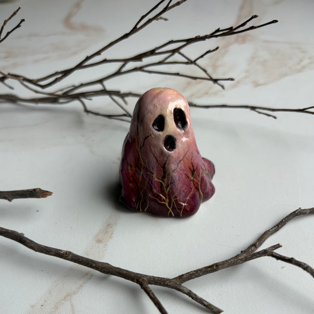 Clay Ghostie, amber branches