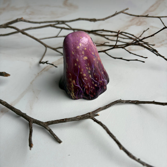 Clay Ghostie, magenta leaves