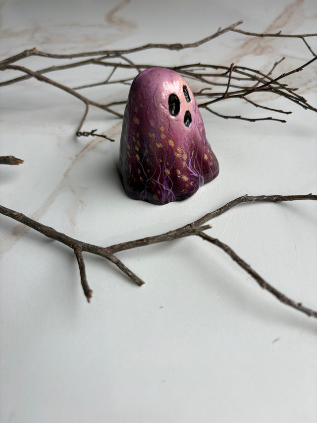 Clay Ghostie, magenta leaves