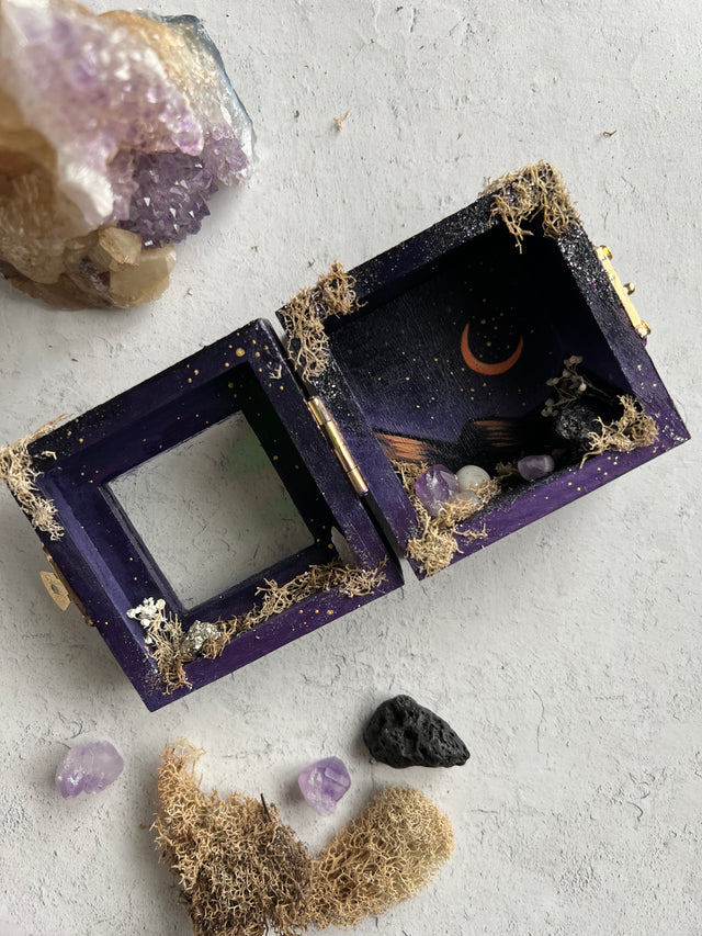 Magical diorama, mini dreamworld, shadow box, dark purple